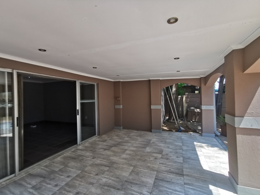 4 Bedroom Property for Sale in Baillie Park North West